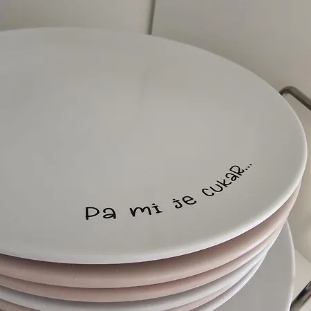 아파트 Cukar *